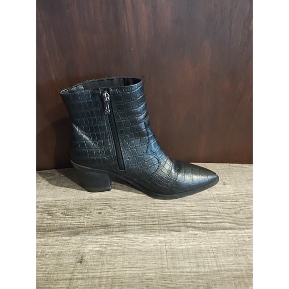 Blondo Womens 7 Ankle Bootie Black Leather Waterproof Pointed Reptile Toe Boots - Picture 7 of 10